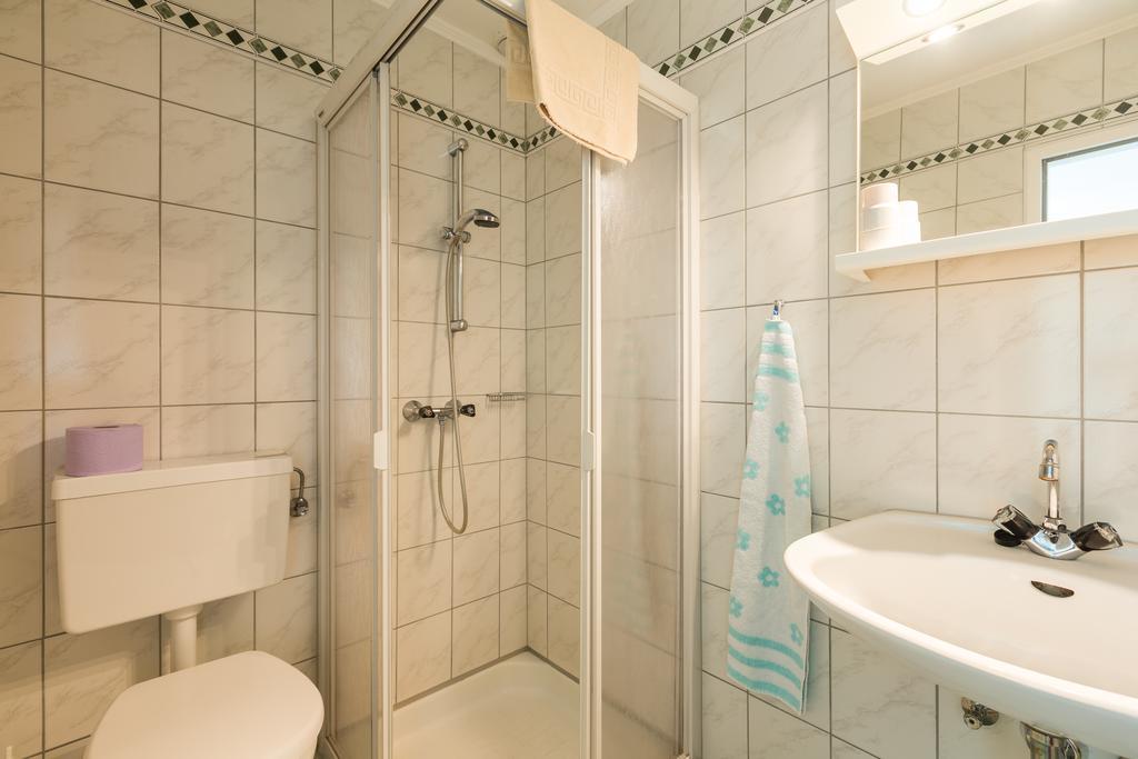 Gaestehaus - Doris - Wenzl เมอบิชอัมซี ภายนอก รูปภาพ